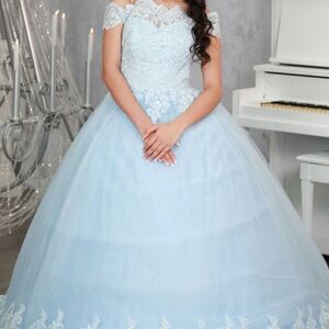 Quinceañera dress Sweet 16